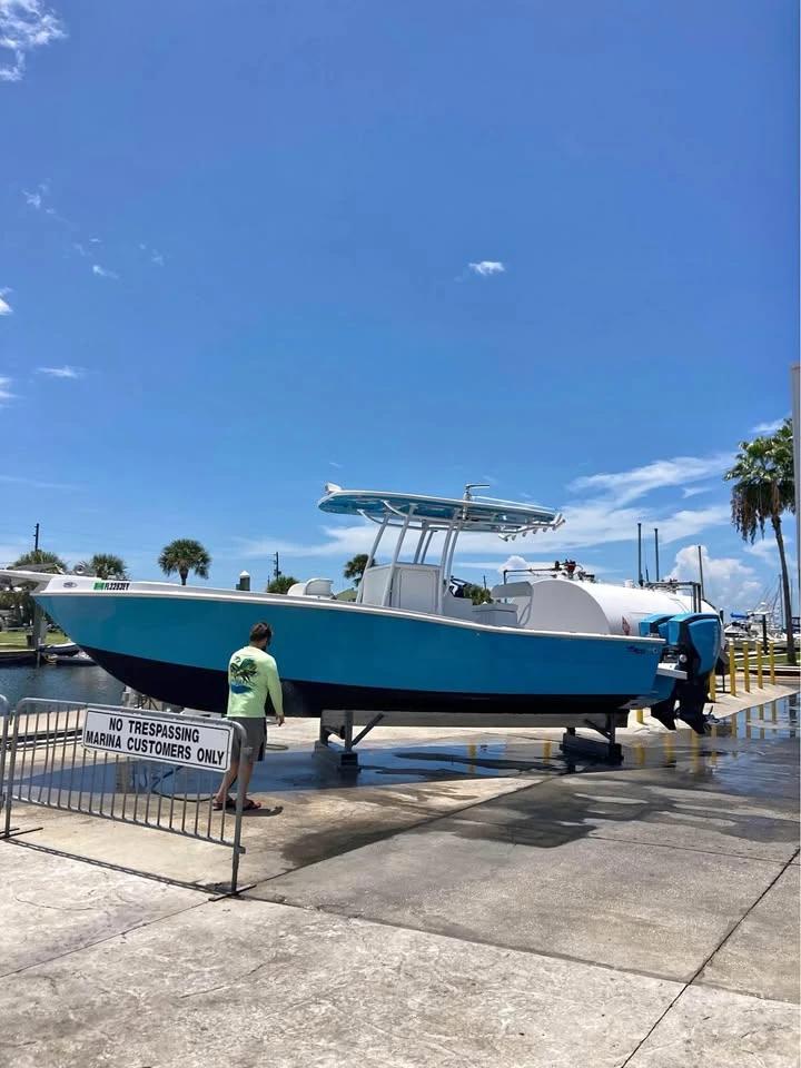 2019 Mako 256