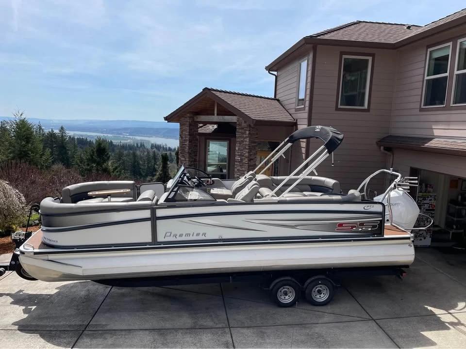 2019 Premier SS Pontoon boat