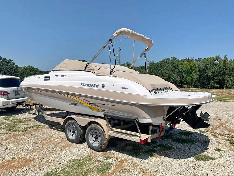 2007 Four Winns Funship 224
