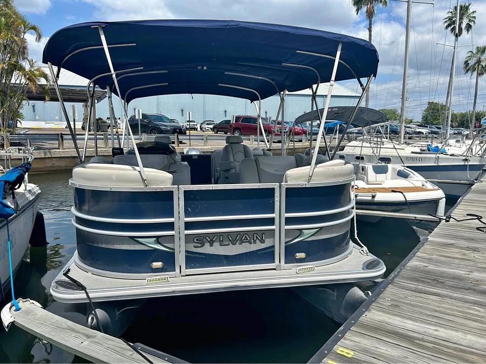 2015 Sylvan Pontoon Boat