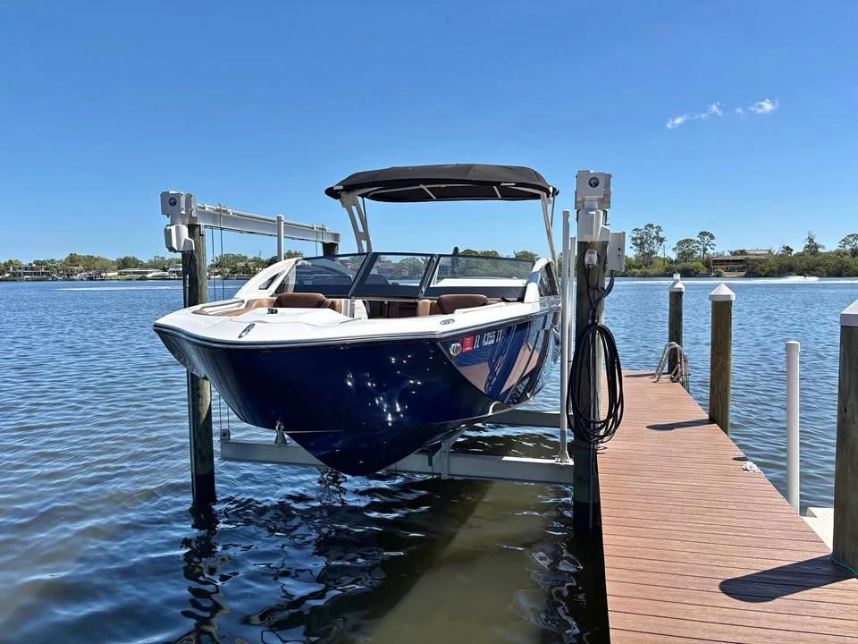 2024 Yamaha 275 SE
