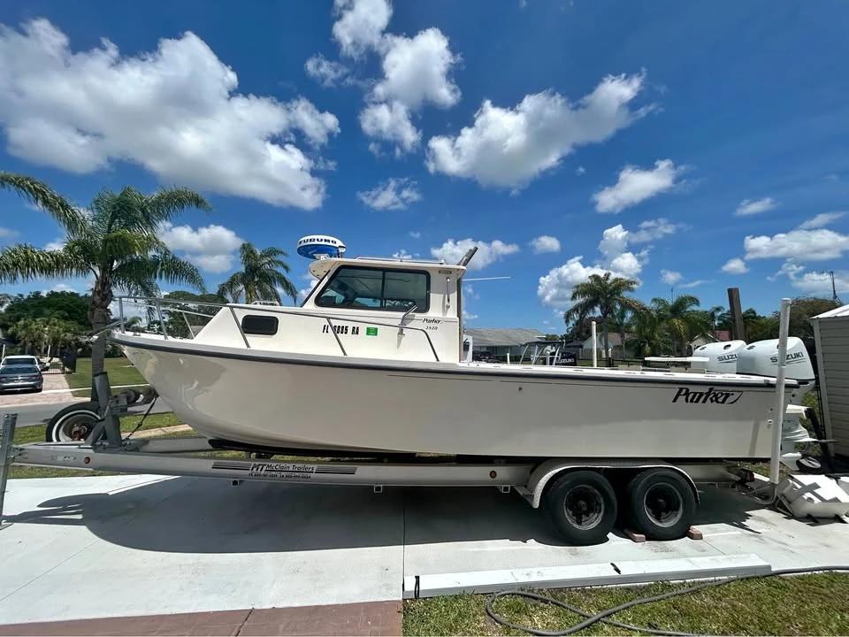 2002 Parker 2520 Sport Cabin