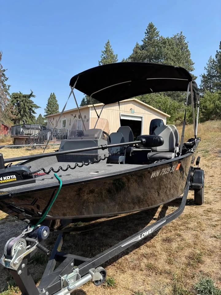 2019 Lowes model FM 1625 SC fishing boat FM 1625 SC