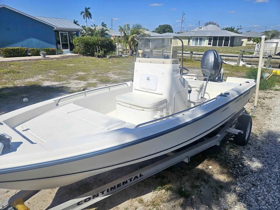 2005 Sea Hunt Navigator 19