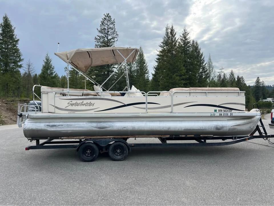 2005 Pontoon boat party barge 24 foot 2423sc Sweetwater 2423 SC