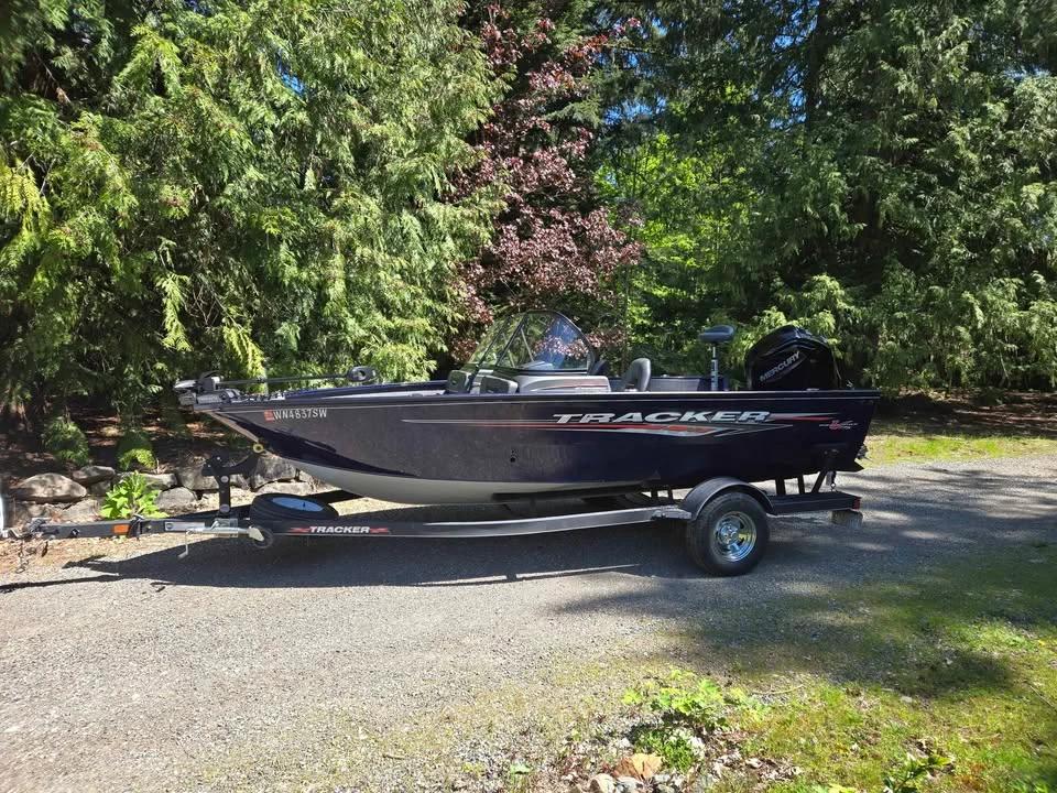 2021 Tracker 175 combo Pro Guide V-175 Combo