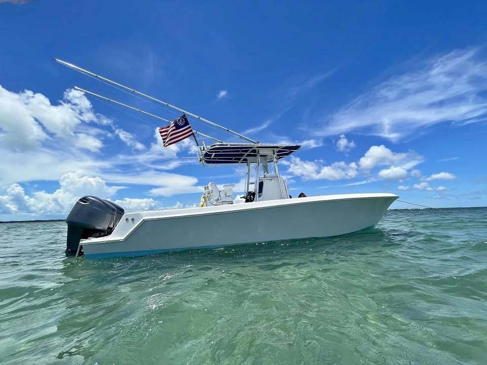 2003 Contender 25 Open (Overall length approx. 28')