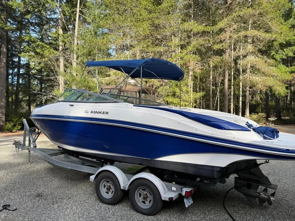 2006 Rinker 262 Captiva Bowrider