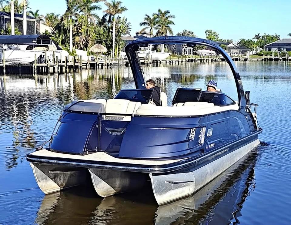 2019 Bennington QX25 QXSBWA (Swingback Saltwater Series)