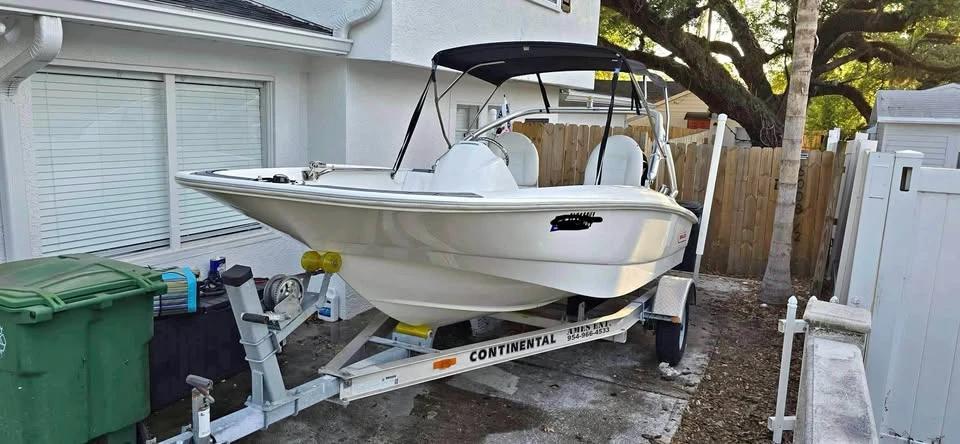 2010 Boston Whaler 150 Super Sport