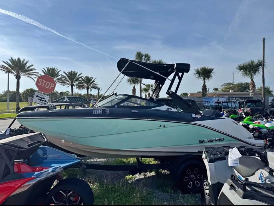 2024 Scarab Jet Boats 195 ID (Wake Edition)