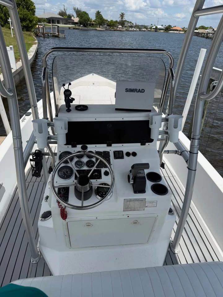 2021 Champion Boats 22ft Tunnel Hull Bay Boat