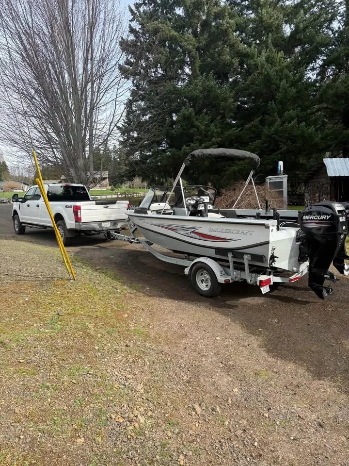 2016 Smokercraft Osprey 172 Mo