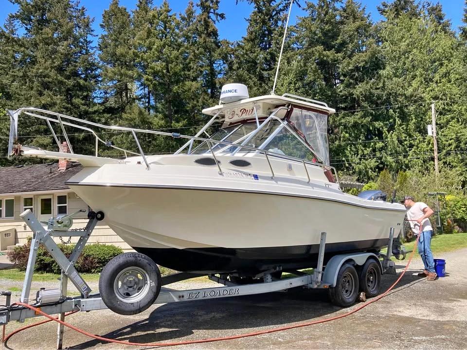 1994 custom 22’ Stratos overall length 28’ 2190 Bluewater