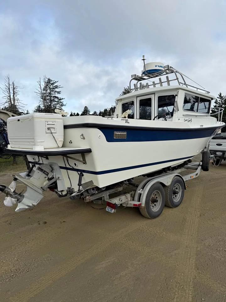 1995 24’ seasport boat 24 Sport