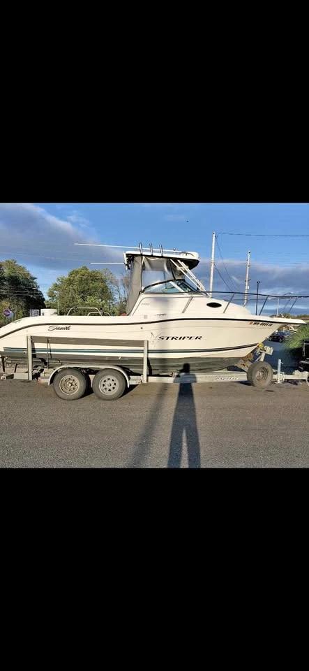 2000 Seaswirl Striper 2300 Striper 2300