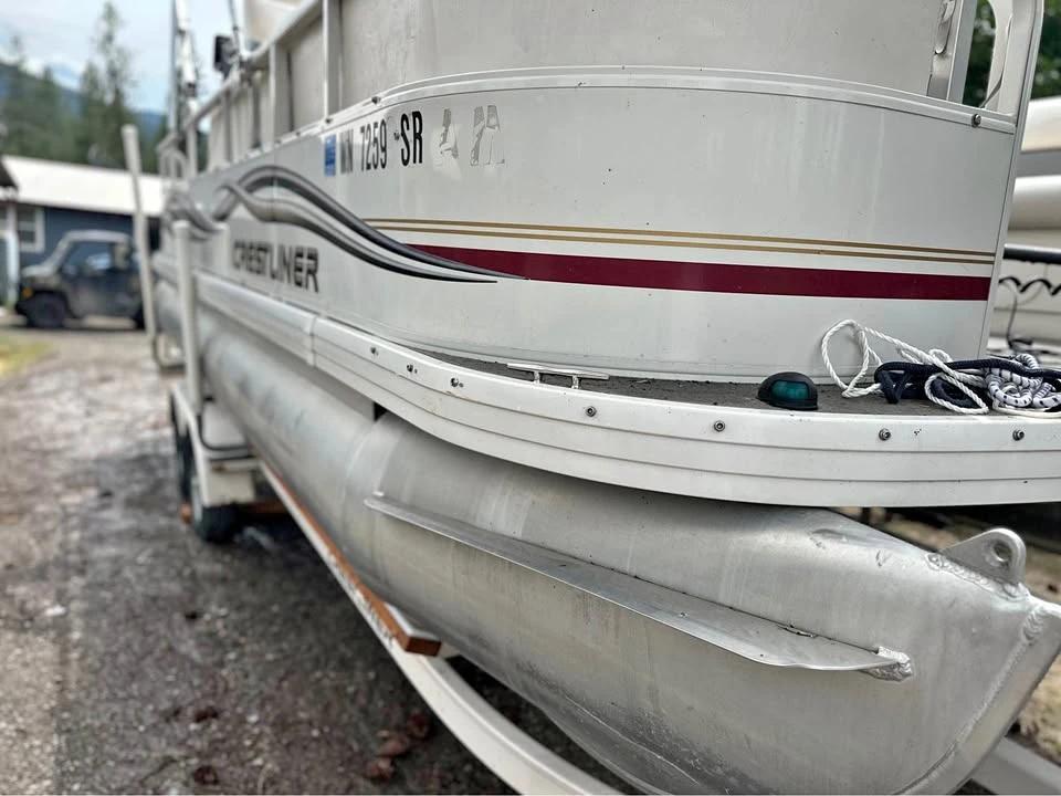 2007 Crestliner Pontoon boat 2085 sport classic Crestliner 2085 Sport Classic