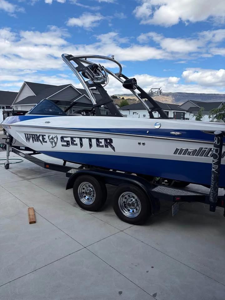 2011 Malibu wakesetter vlx 21