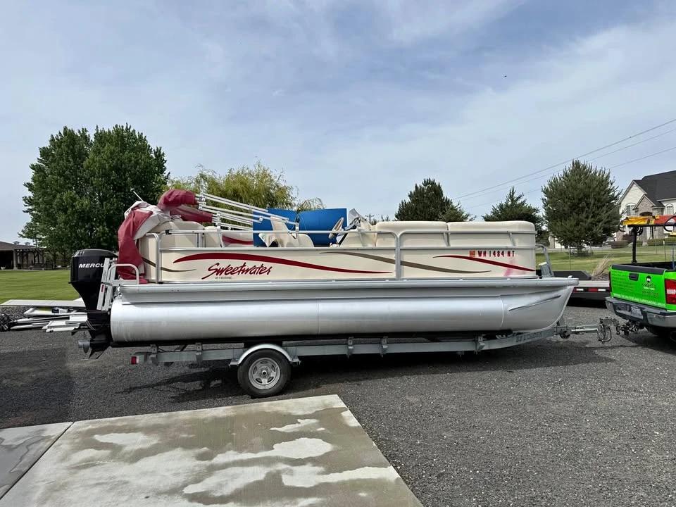 2006 Sweetwater 2186RE