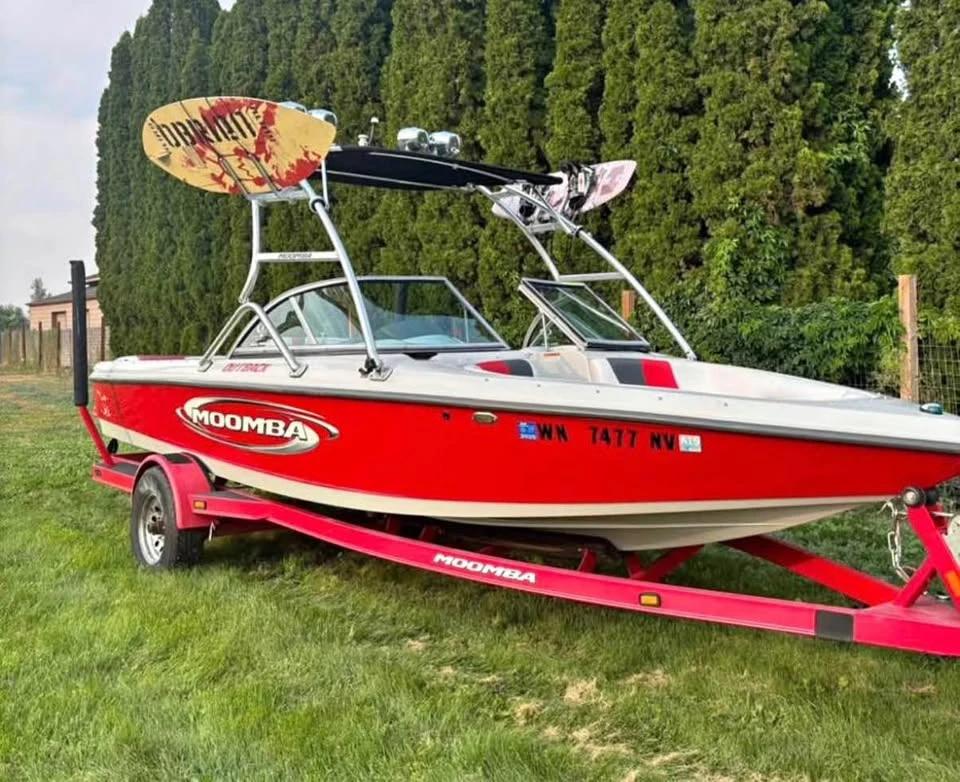2006 Moomba Outback