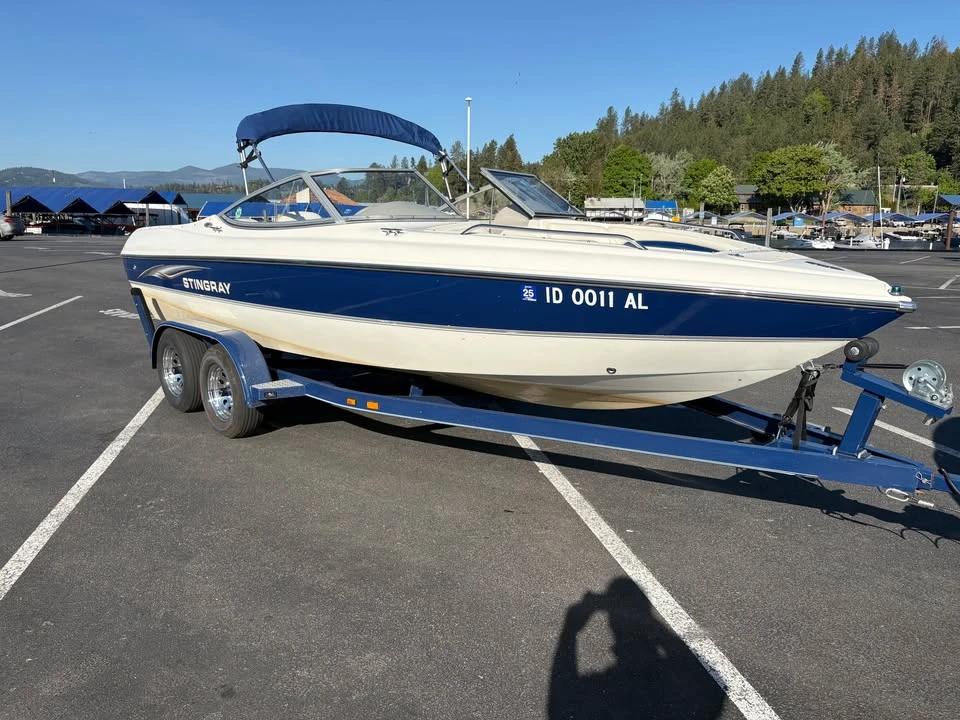 2003 Stingray 200lx 200LX