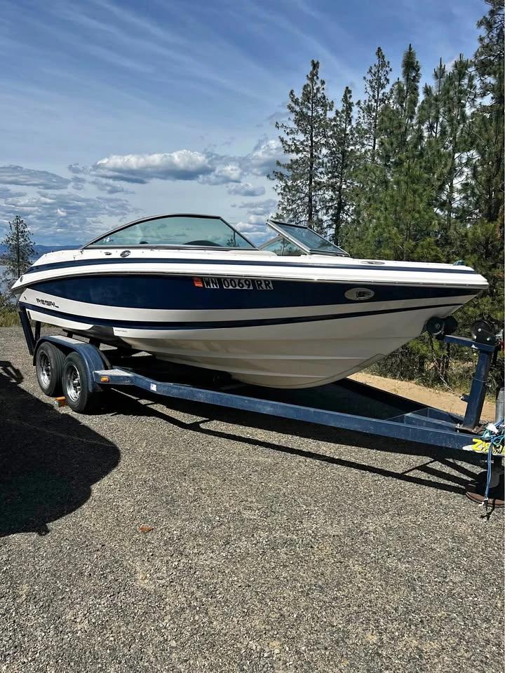 2004 Regal 20’ fastrac