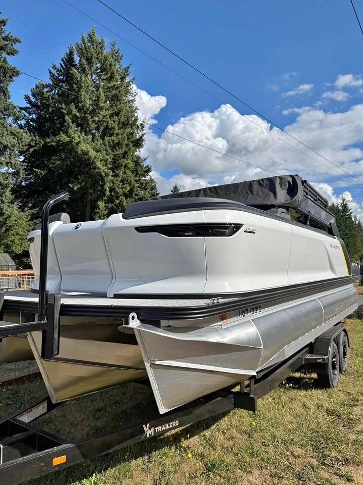 2025 Manitou explore 24