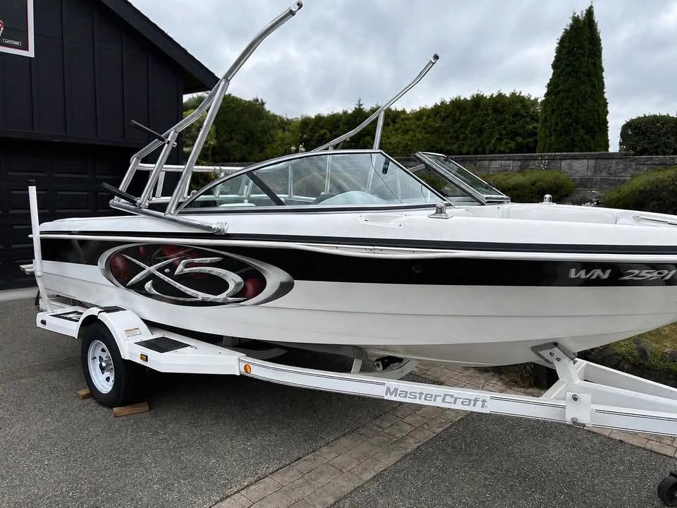 2000 MasterCraft X5 Wakeboard