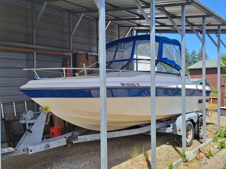 1993 bowrider Viking