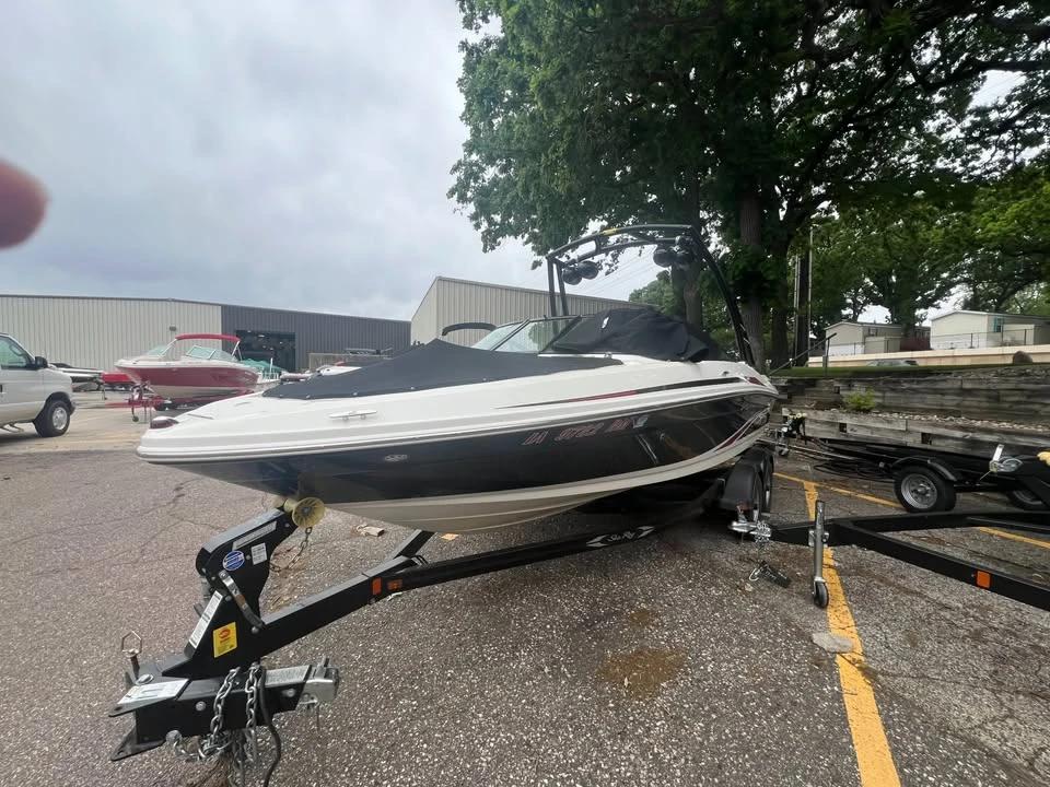 2013 Sea Ray ShoreLand’r Tandem Trailer 205 sport 205 Sport
