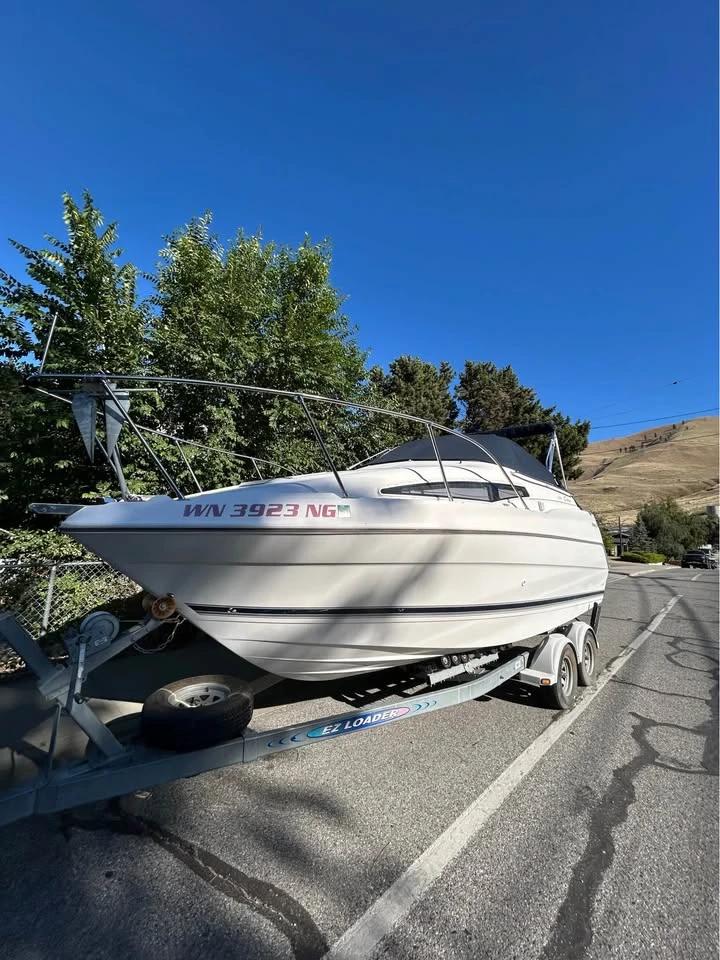 1996 Bayliner Sierra 2355 camper boat Ciera 2355 Sunbridge