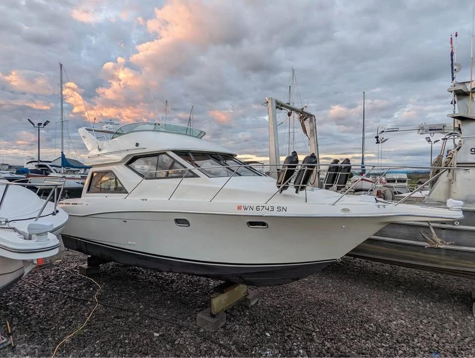 1996 Bayliner avanti 3258 command bridg 3258 Avanti Command Bridge