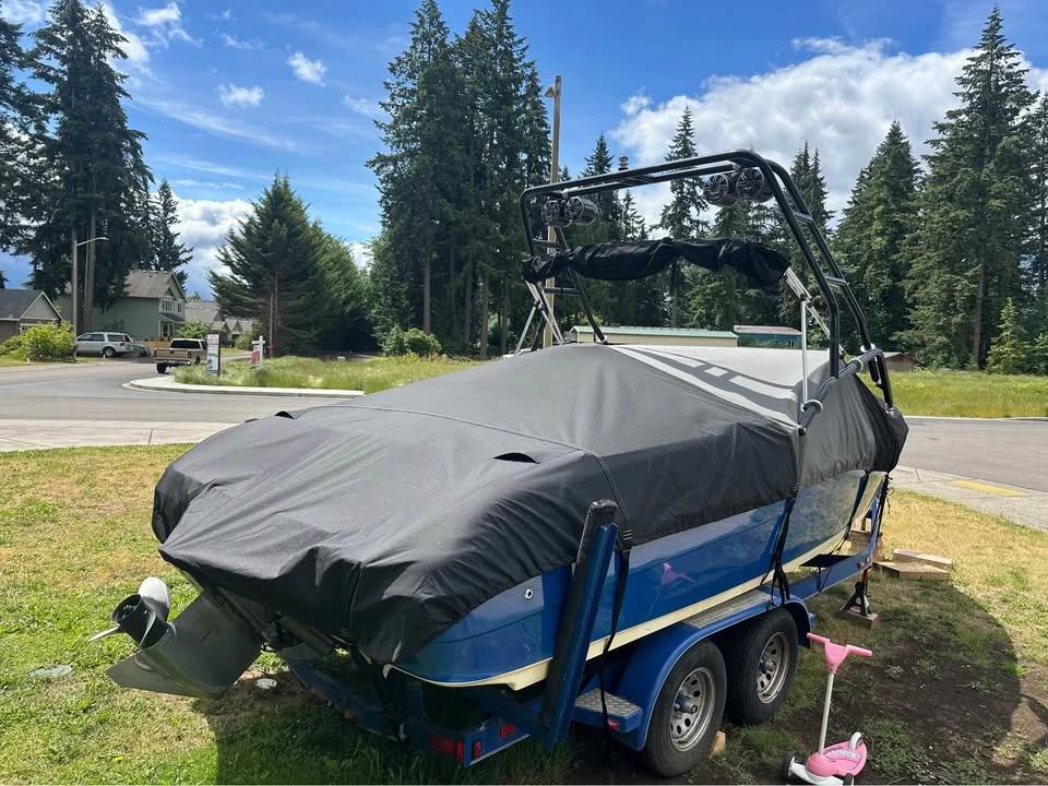 2008 Blue water gxi-e 2100 Cuddy