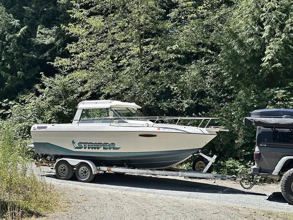 1994 Seaswirl Striper 212