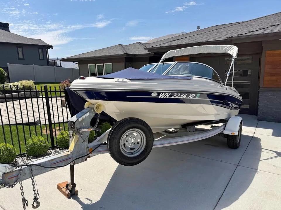 2005 SeaRay 180 bowrider 180 Sport