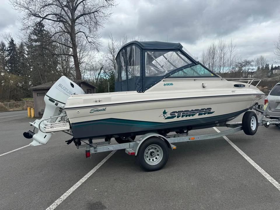 1992 SeaSwirl Striper 205 cuddy canin boat Striper 205 Cuddy
