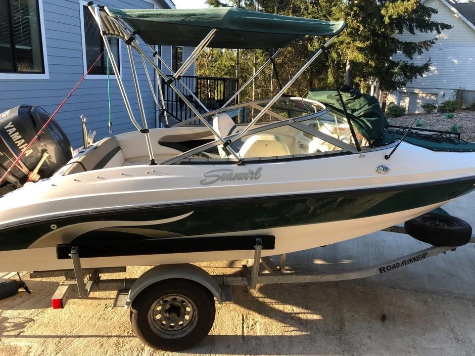 2000 SEASWIRL FIBERGLASS