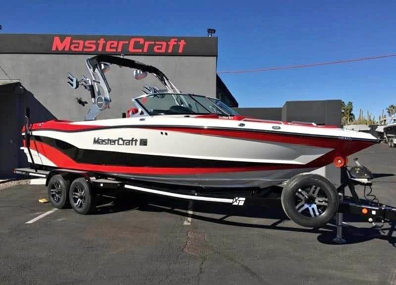 2018 MasterCraft XT25
