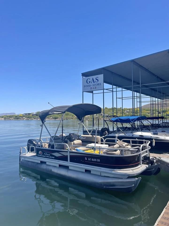 2019 Sun tracker bass buggy 18dlx Bass Buggy 18 DLX
