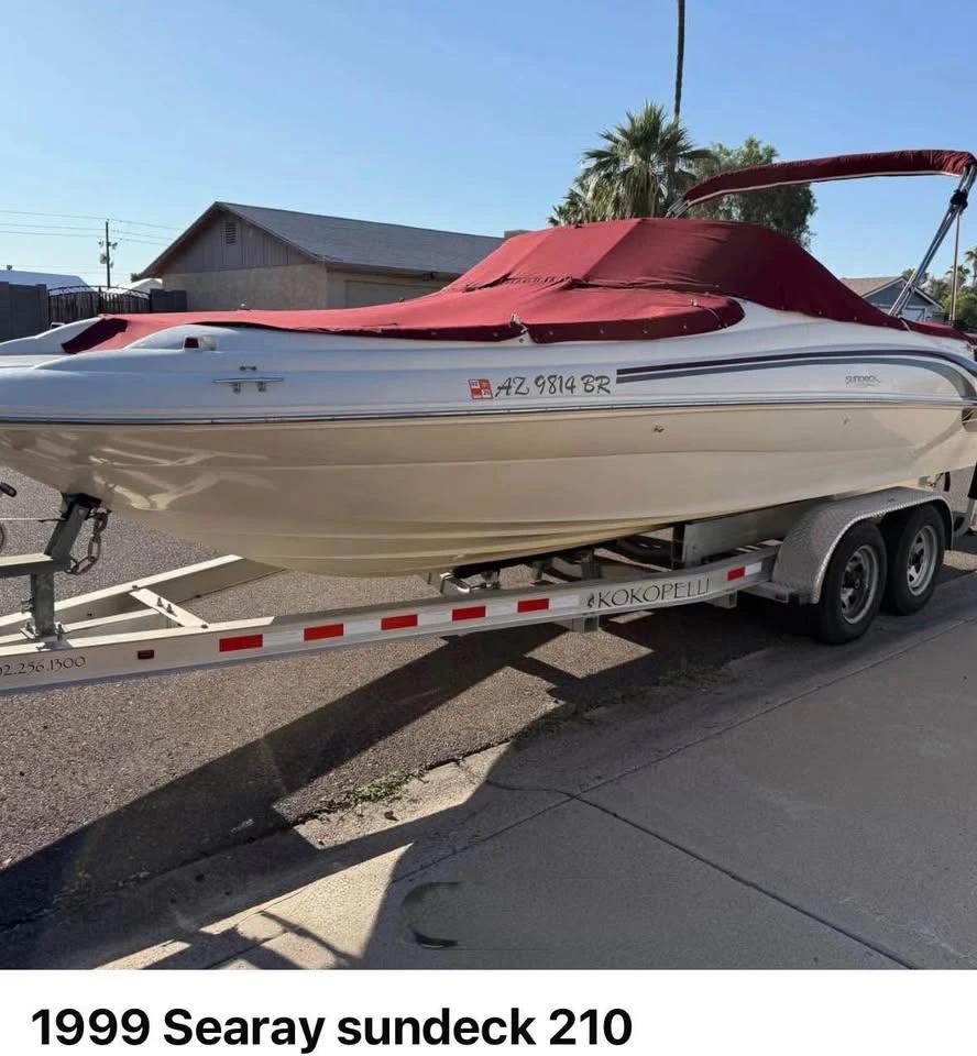 1999 Sea Ray Sundeck 210 210 Sundeck