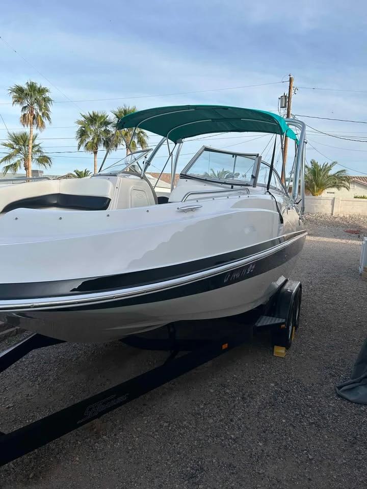 2005 Tahoe 228 by tracker tahoe
