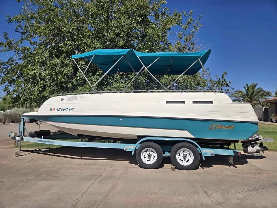 2026 Sea Swirl deck boat 22 ft 222 Deck