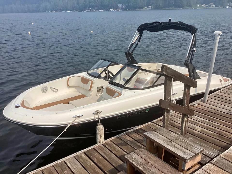 2019 Bayliner VR4 IO