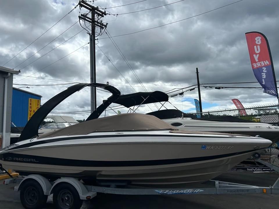 2011 Regal 2100