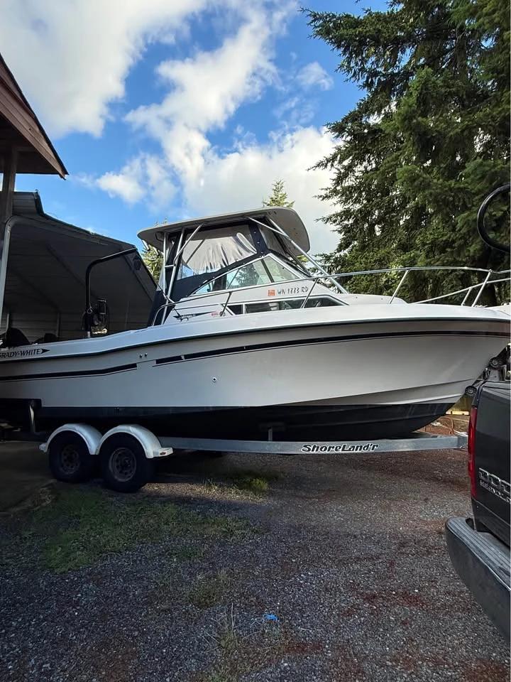 1994 Fiberglass 231 Gulfstream