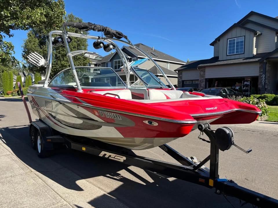 2012 MB Sports F21 Wakeboard