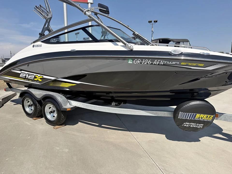 2016 Yamaha 212x