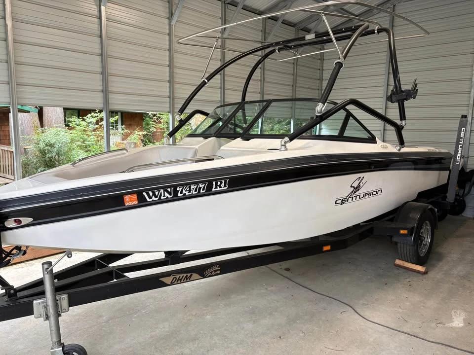 2000 Centurion Sport Bowrider Boat Sport Bowrider