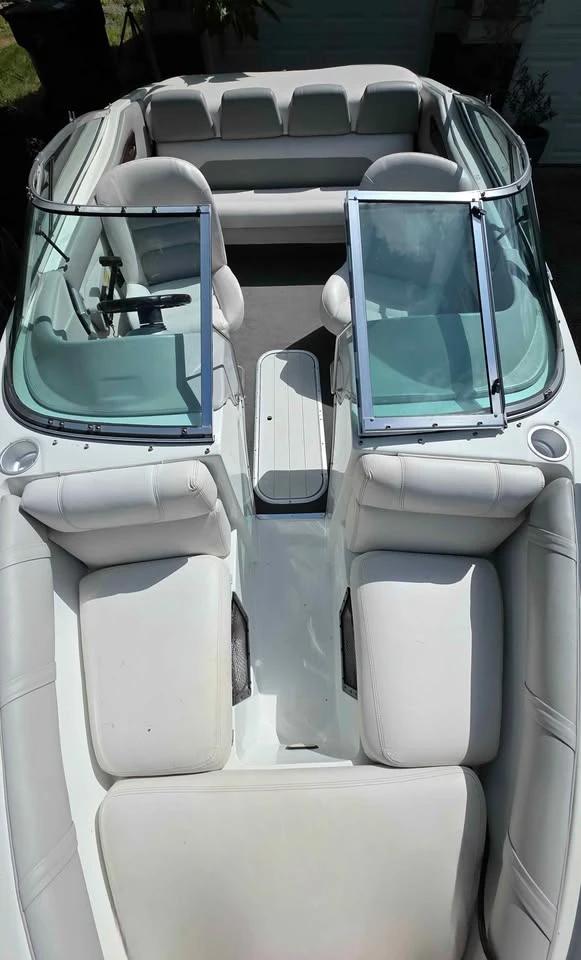 2000 Mariah bowrider ski boat