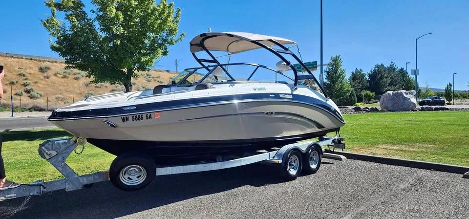 2013 Yamaha S Boat